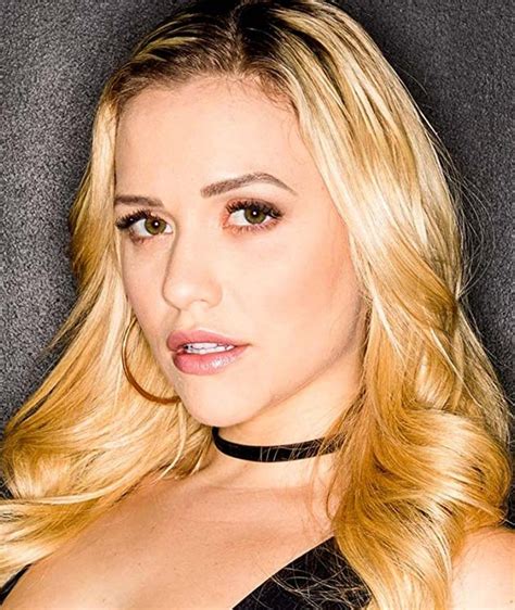 mia malkova onlyfans leaks|Mia Malkova New Porn Videos